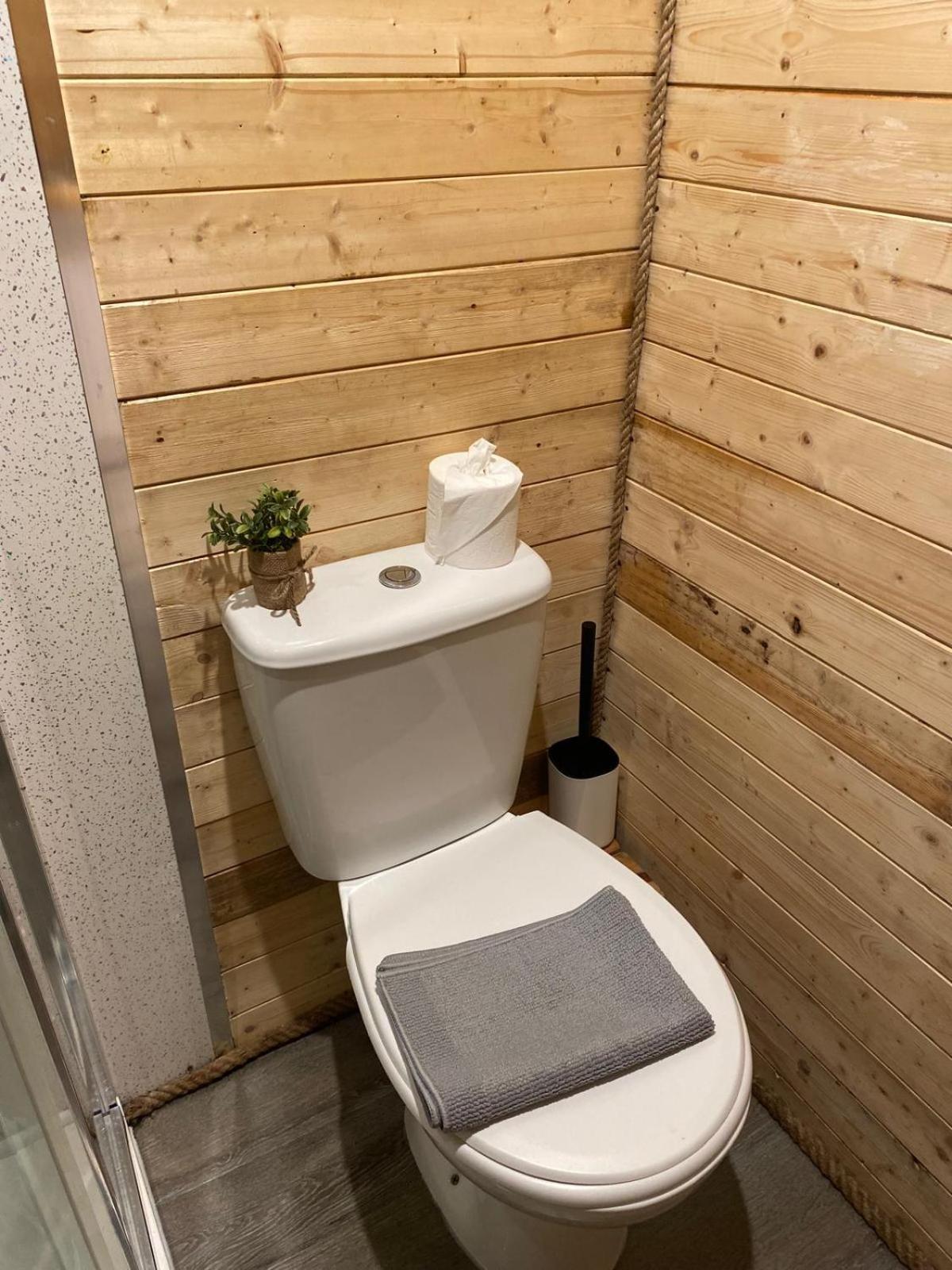 Crabmill Glamping Bewdley Hotel Kültér fotó